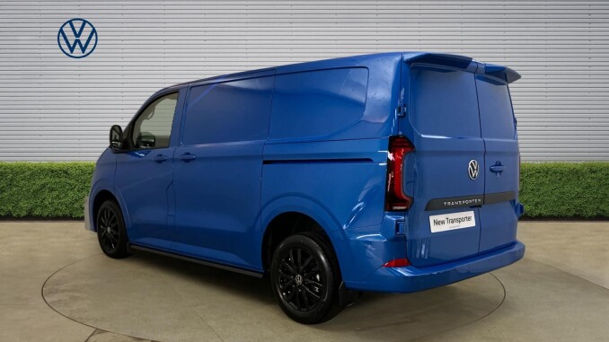 Volkswagen Transporter T32 Swb Diesel 2.0 TDI 150 Commerce Pro S Van [5 Plus] - Image 3
